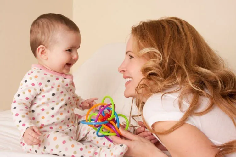 8 Kebiasaan Mama yang Bikin Bayi Jadi Cerdas. Sudah Lakukan Belum, Ma? 10