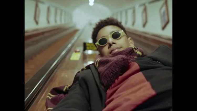 Nggak Semua Orang Suka Harry Potter Lho, Rapper Belgia Ini Malah Sindir JK Rowling Lewat Lagunya 3