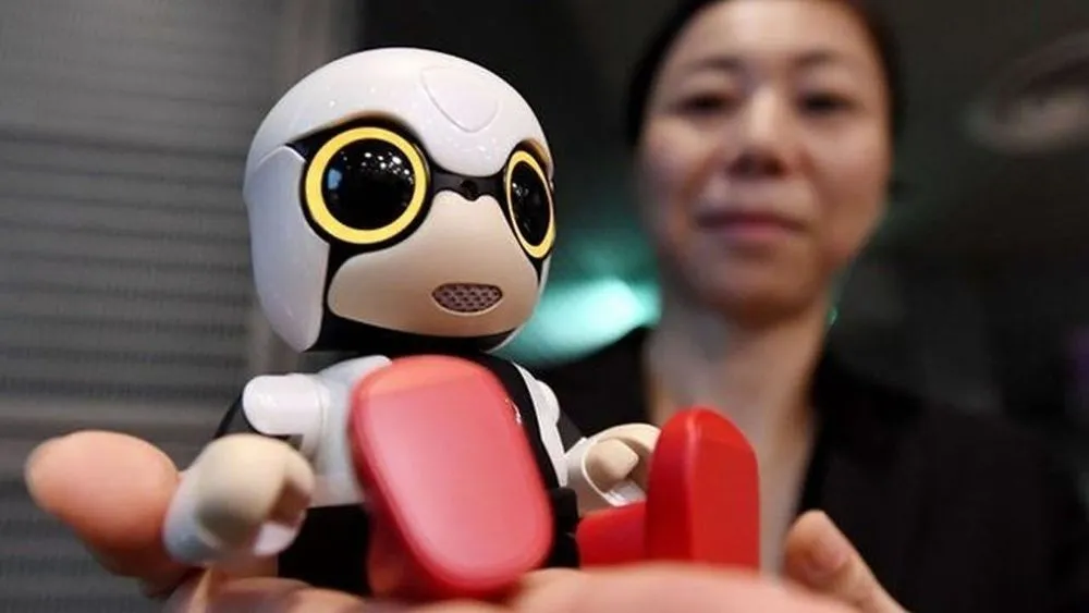 Kirobo Mini, Robot Kecil yang Diharapkan Mampu Membuat Orang Jepang Pengen Nikah. Kasihan Mereka! 6
