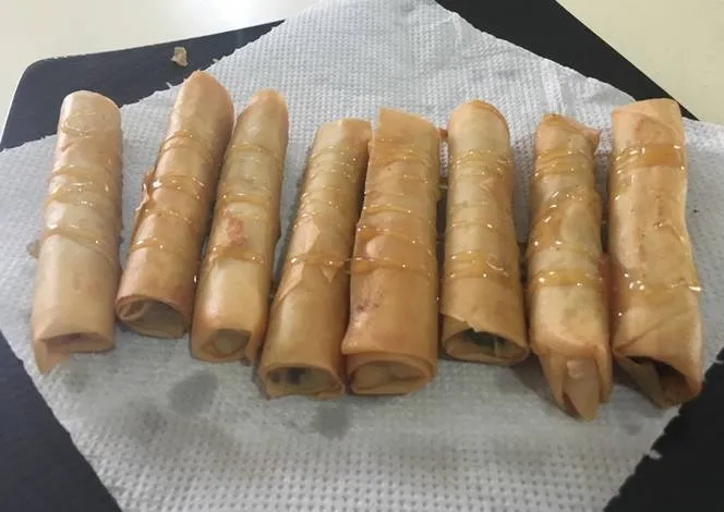 6 Kreasi Jajanan Lezat dari Kulit Lumpia. Tinggal Racik Bahan, Lipat-lipat, Lalu Goreng 10