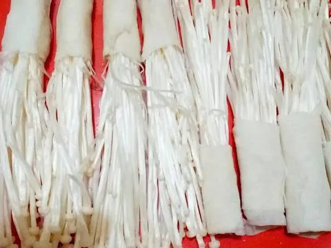 6 Kreasi Jajanan Lezat dari Kulit Lumpia. Tinggal Racik Bahan, Lipat-lipat, Lalu Goreng 11