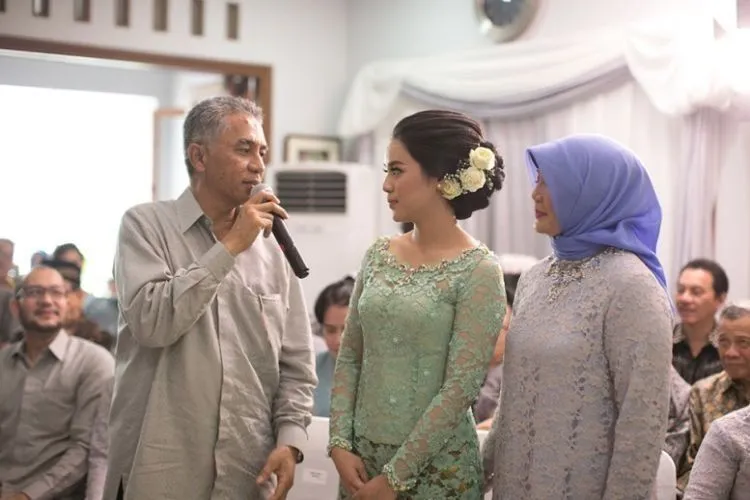 Inilah 10 Urutan Prosesi Lamaran yang Lazim di Indonesia. Saat di Mana Cewek Menjawab 'Ya' Hanya dengan Diam Saja 14
