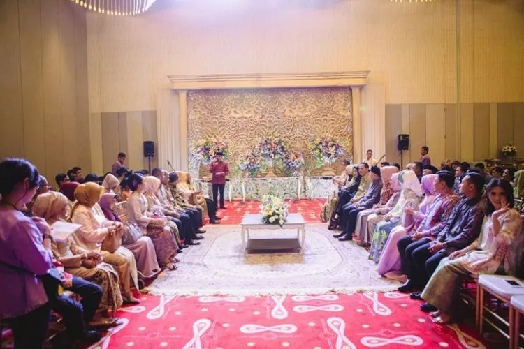 Inilah 10 Urutan Prosesi Lamaran yang Lazim di Indonesia. Saat di Mana Cewek Menjawab 'Ya' Hanya dengan Diam Saja 12