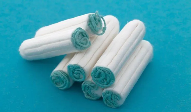 Mengenal Lebih Jauh Tentang Tampon dan Menstrual Cup. Benarkah Bisa Rusak Keperawanan? 7