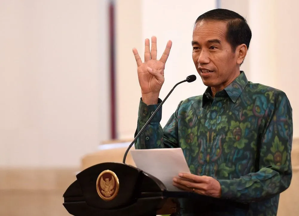 10 Benda Ini Paling Bakal Viral Juga Kalau Dipakai Pak Jokowi, Siap-Siap Deh Kamu Jualin Pas Ramai 12