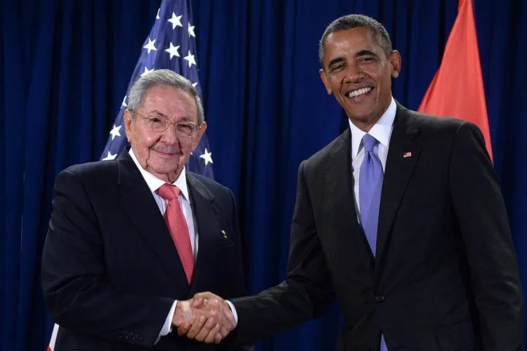 Selain Rambutnya yang Jadi Putih, Ini 10 Potret Sepak Terjang Barack Obama Sebagai Presiden AS 18