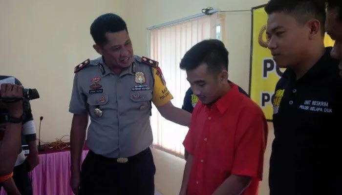 Kamu yang Cuma Lihat Cowok dari Tampang, Gabung Deh Sama 50 Pramugari Korban Tipu Pilot Gadungan Ini 6