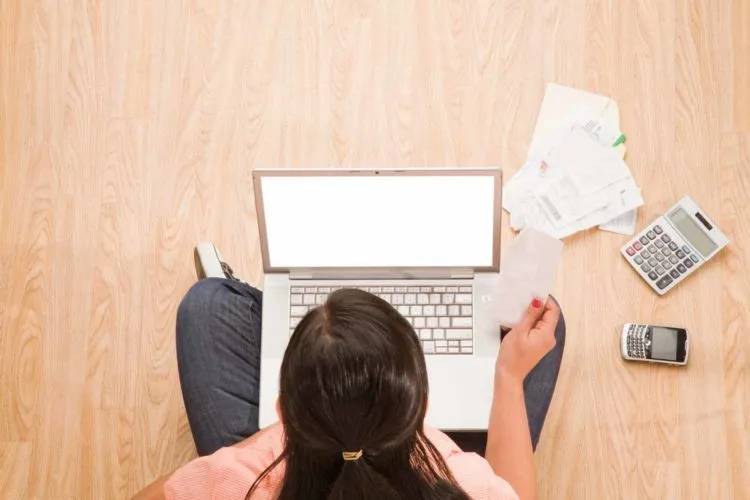 Kamus Lengkap 30 Istilah dalam Online Shop, Pedoman Agan dan Sista yang Hobi Belanja 37