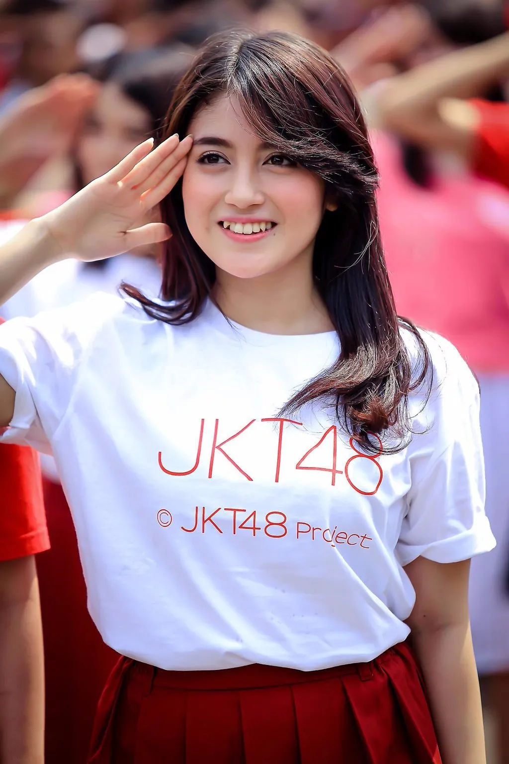 Senyummu Pas Dipotret Nggak Pernah Bagus? Coba Deh Pakai Trik Artis-Artis Cantik Ini Tersenyum Manis 24