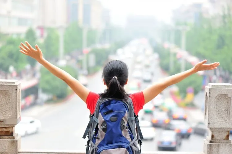 7 Alasan Para Cewek Perlu untuk Mencoba Traveling Sendirian. Kalahkan Keraguan, Semua Akan Terbayar 11