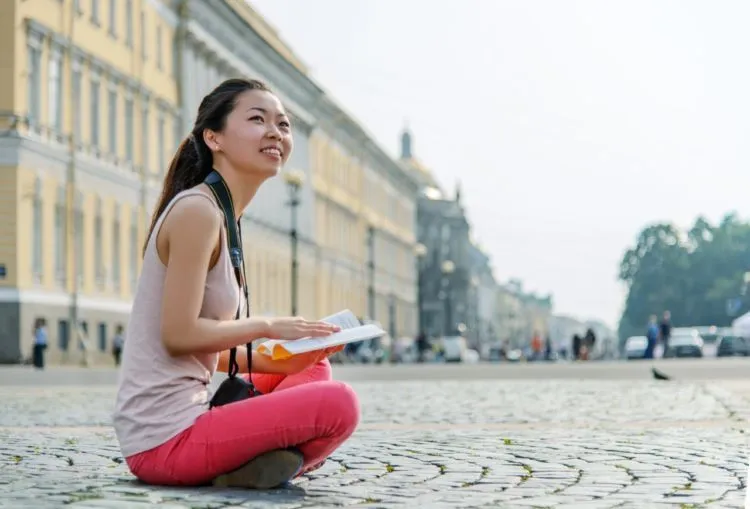 7 Alasan Para Cewek Perlu untuk Mencoba Traveling Sendirian. Kalahkan Keraguan, Semua Akan Terbayar 12