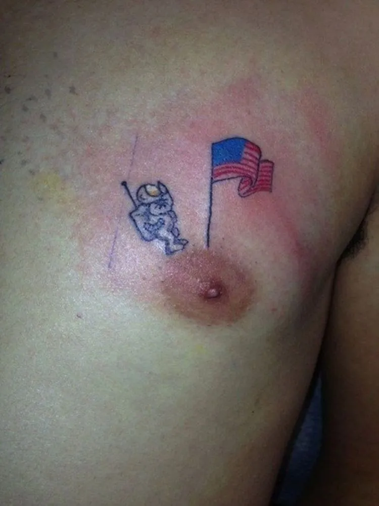 15 Tato Ini Penempatannya Brilian Banget, Jadi Seperti Hidup di Tubuh Pemiliknya 18
