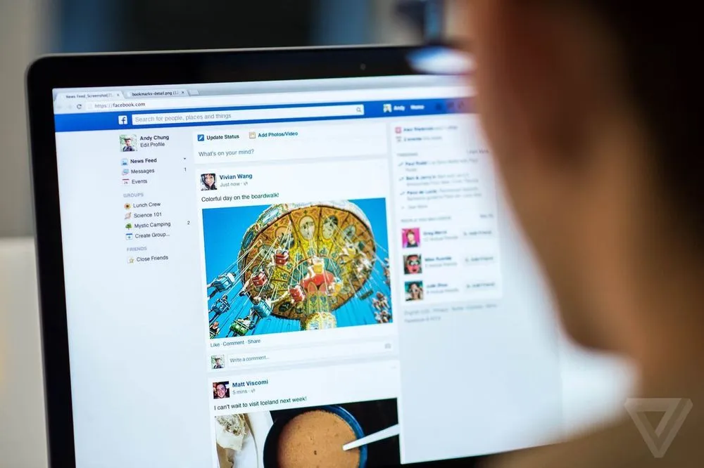 Hati-hati Tiap Mengunggah Foto ke Facebook, Ternyata Bukan Cuma Gambar yang Tersimpan
