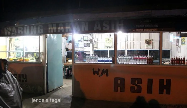 Dari Tegal Sampai Mendunia, Ini 15 Fakta Unik Tentang Warteg yang Orang Indonesia Harus Tahu 25