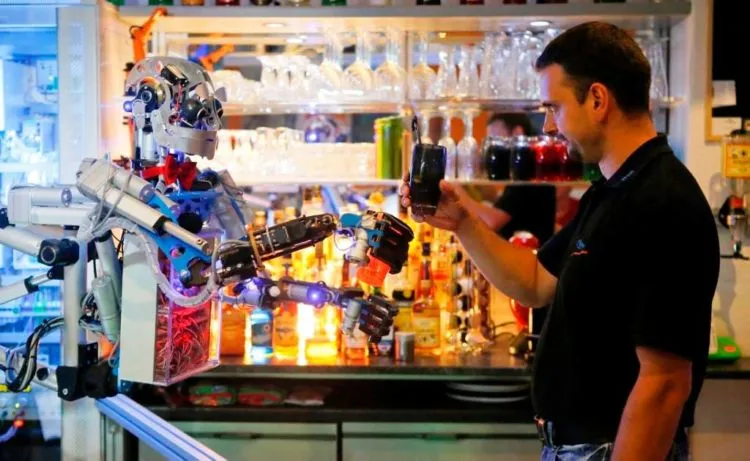 7 Robot Ini Telah Gantikan Pekerjaan Manusia Sepenuhnya. Tambah Berat Aja Saingan Berburu Pekerjaan 9