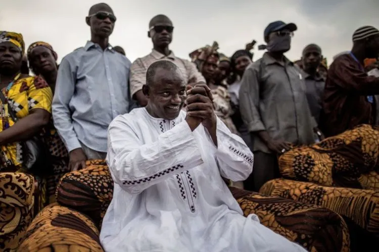 Kelakuan Kurang Ajar Mantan Presiden Gambia. Begitu Kalah Pemilu Malah Kabur Gondol Uang Negara 7