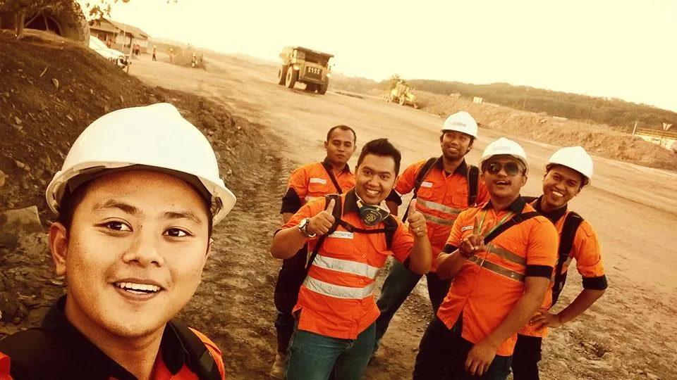 10 Profesi Ini Bikin Cowok Mudah Dapat Respek dari Orangtua Pacar. Biasalah Indonesia! 12
