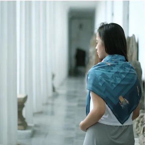 12 Aksesoris Cewek yang Harus Dibawa Saat Traveling. Biar Foto di Instagram Nggak Malu-maluin! 15