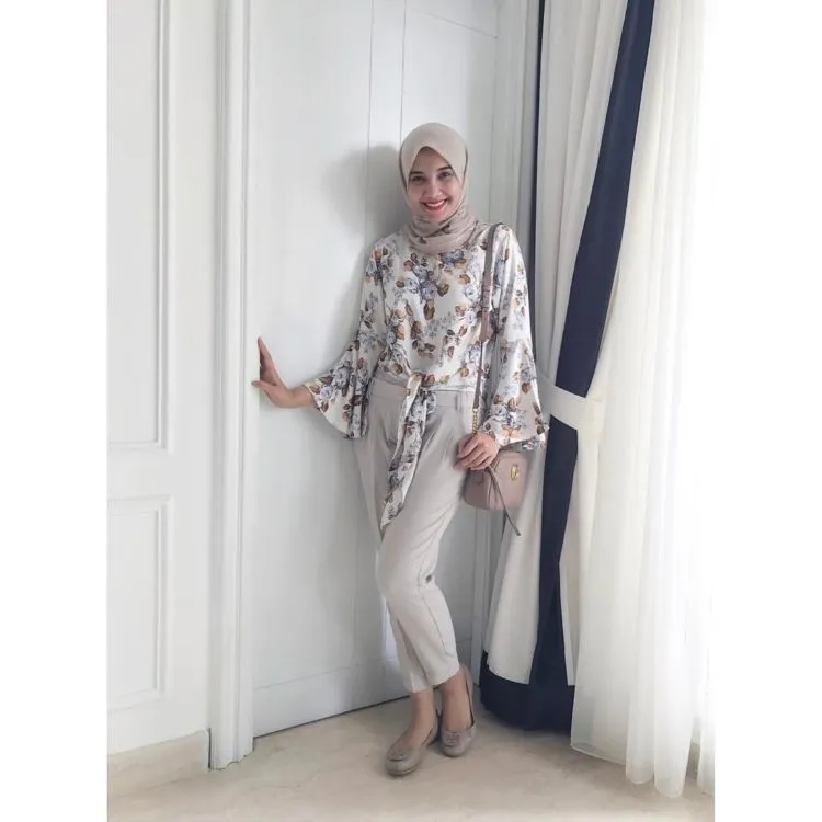 Simak 5 Cara Padu Padan Sepatu dengan Baju Agar Penampilan Kamu Terlihat Forever Young 7
