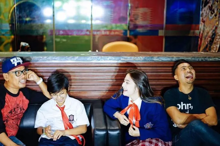 Lagu Cinta dari Anak Uya Kuya Ini Banyak Diprotes, Tapi Kata Prilly: Suka Sama Kakak Kelas Kan Biasa 5