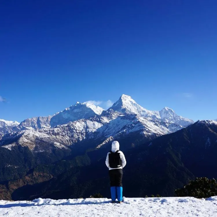 12 Aksesoris Cewek yang Harus Dibawa Saat Traveling. Biar Foto di Instagram Nggak Malu-maluin! 18