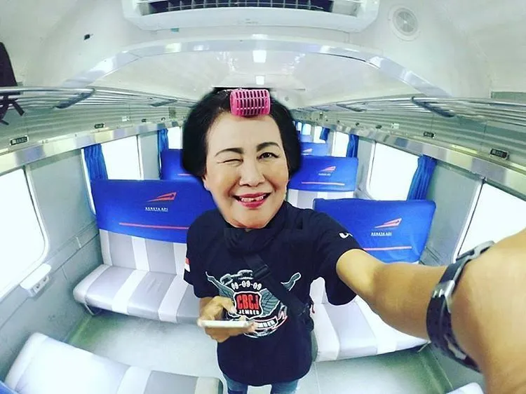 Nggak Cukup di Iklan Lapak Online, Emak-Emak Nego Cincai Sekarang Ada di Mana-Mana. Dinego Aja Shay! 24