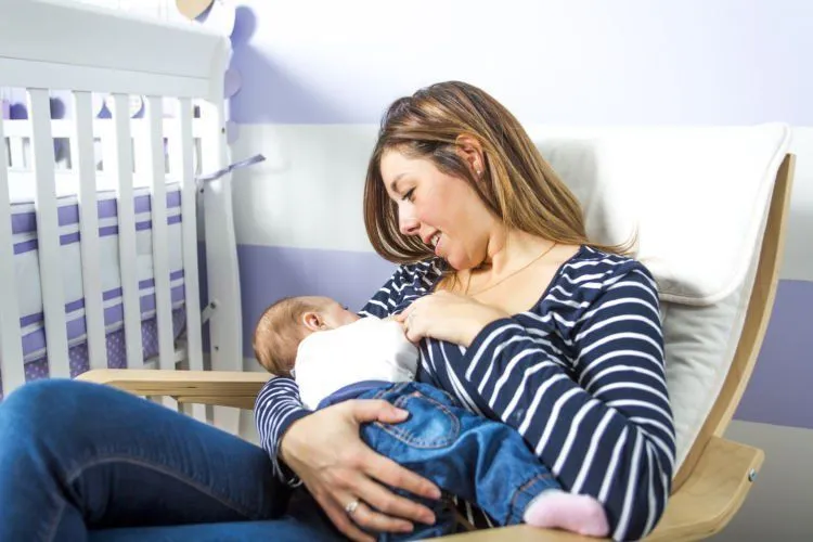Biar Nggak Rewel, 11 Cara Menyapih Si Kecil yang Nenen-Holic Ini Bisa Para Ibu Terapkan 14