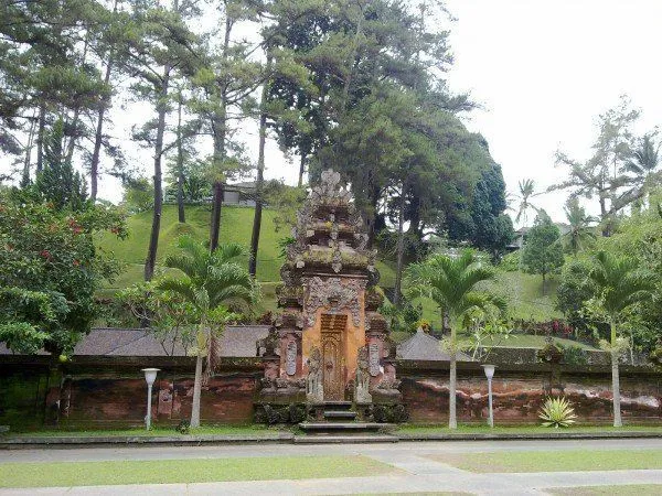 Sebelum Pindah Ibukota & Buat Istana Baru, Lihat Yuk 6 Istana Kepresidenan Indonesia! Ada 6 Lho 12