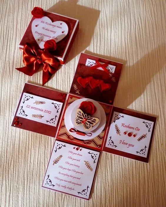 Nggak Hanya Bunga dan Coklat, Exploding Box ini Bisa Kamu Jadikan Kado Valentine