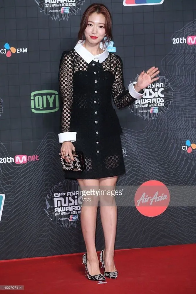 Sontek 10 Makeup dan Baju Kondangan A La Artis Korea. Tanpa Menor, Kamu Tetap Terlihat 'Wah' 15