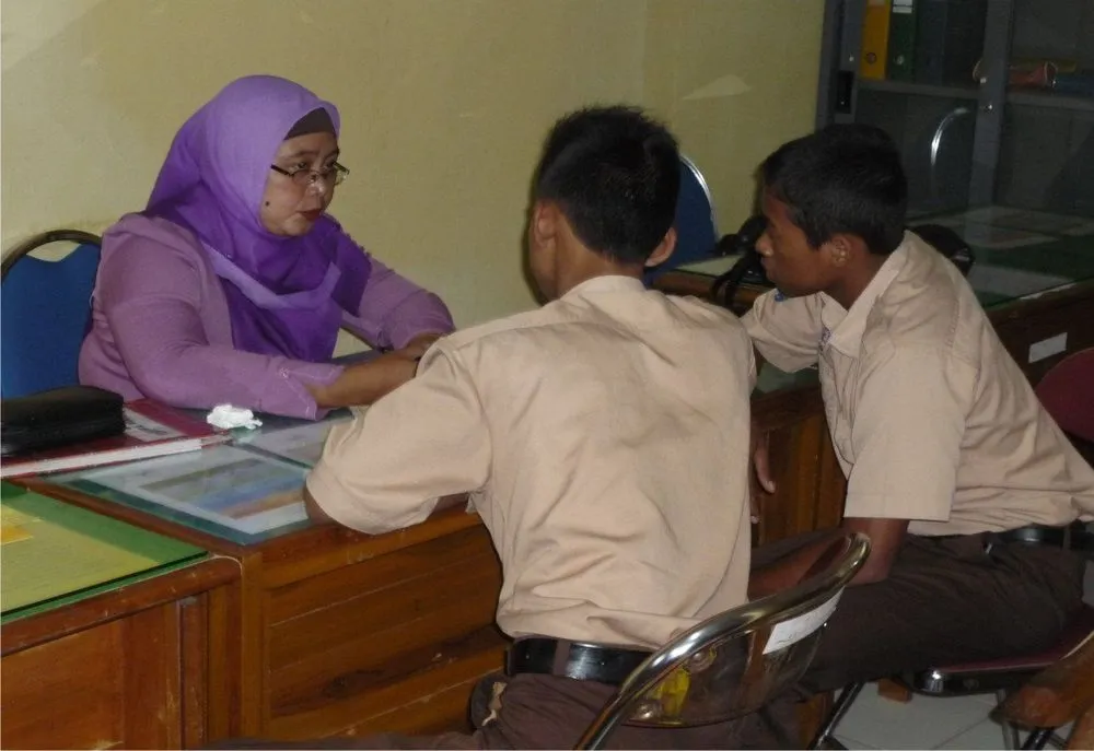 5 Tempat yang Paling Ditakuti Cowok Semasa SMA. Bisa Bikin Anak Nakal Sekalipun Berkeringat Dingin! 8