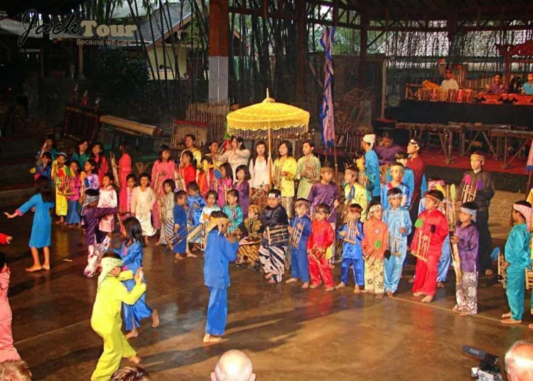Buat Para Mamah Muda, Ini 15 Tempat Wisata Buat Calon Anak Cerdas yang Layak Kamu Kunjungi 22