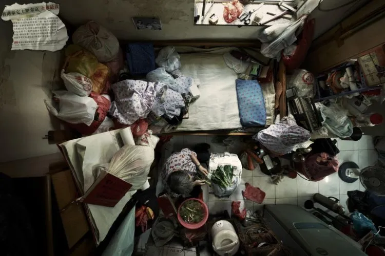 Realita Cage House Hong Kong. Meski Jadi Pusat Bisnis Dunia, Ternyata Banyak Warga Hidup Tak Layak 21