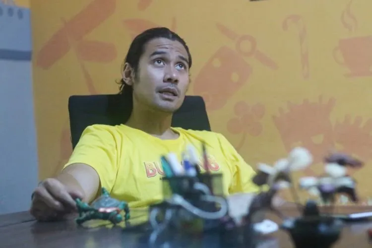 Wawancara Eksklusif Chicco Jerikho: Karena Cowok Paling Cool Juga Bakal Panik Pas Istri Melahirkan 6