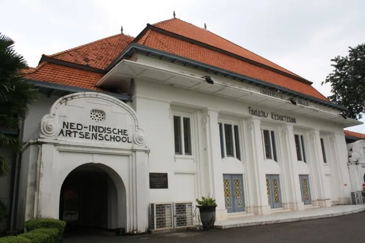 8 Tempat Angker di Surabaya yang Cocok Buat Wisata Uji Nyali. Apakah Kamu Berani? 13