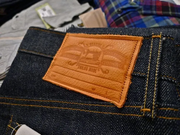 Penjelasan 8 Bagian Celana Jeans yang Misterius, Banyak Orang Nggak Tahu Fakta Ini 16