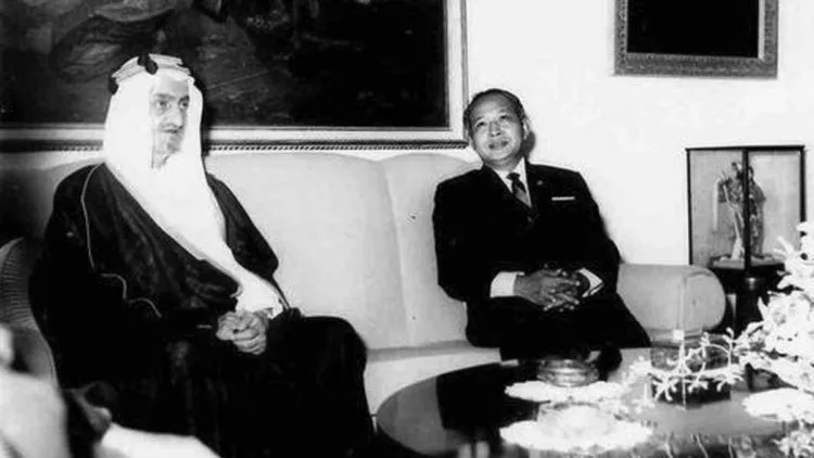 Penyambutan Heboh dan Luar Biasa, Ternyata Ini Alasan King Salman Sekeluarga Berkunjung Ke Indonesia 7