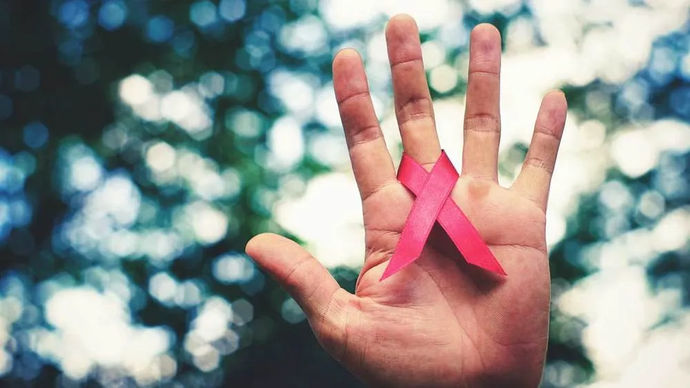 Meski Nggak Pernah Melakukan Hubungan Badan Secara Bebas, Sesekali Kamu Tetap Harus Tes HIV! 7