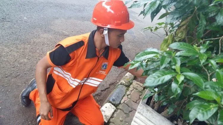 Tanpa Dadan dan Pasukan Oranye yang Rela Masuk Got, Nggak Tahu Deh Nasib Jakarta Bakal Seperti Apa 6