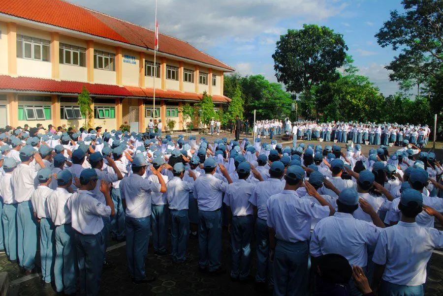 5 Tempat yang Paling Ditakuti Cowok Semasa SMA. Bisa Bikin Anak Nakal Sekalipun Berkeringat Dingin! 6