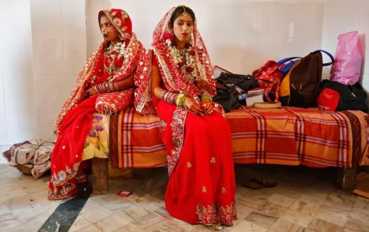 13 Gaun Pernikahan Tradisional dari Berbagai Negara. Masing-masing Ciri Uniknya, Ah Menakjubkan! 14