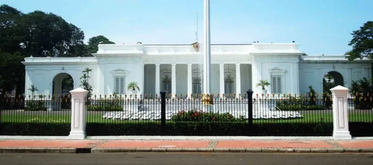 Sebelum Pindah Ibukota & Buat Istana Baru, Lihat Yuk 6 Istana Kepresidenan Indonesia! Ada 6 Lho 7