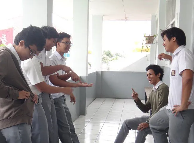 5 Jenis Siswa yang Gampang Banget Terkenal di Kalangan Guru. Coba Cek Apakah Kamu Masuk di Dalamnya! 8