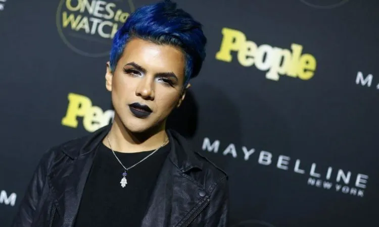 Jadi Artis Instagram dan Teken Kontrak dengan Cosmetic Brand, Selamat Datang di Era Pria Berdandan 7