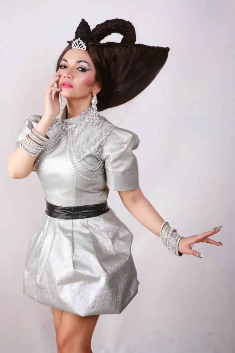 Apa yang Diasuransikan oleh 7 Artis Ini Menunjukkan ‘Aset’ yang Paling Berharga di Hidup Mereka 9