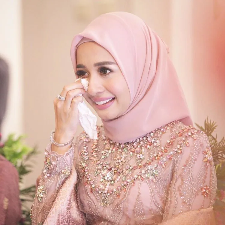 Lamaran Udah Dibikin Sederhana, Tapi Laudya Cynthia Bella Malah Difitnah Terima Mahar Rumah 21 M 8