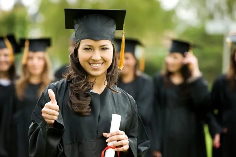 Pentingnya Membangun Relasi Sejak Jadi Mahasiswa, Kelak Cari Kerja Nggak akan Seberat Kelihatannya 10