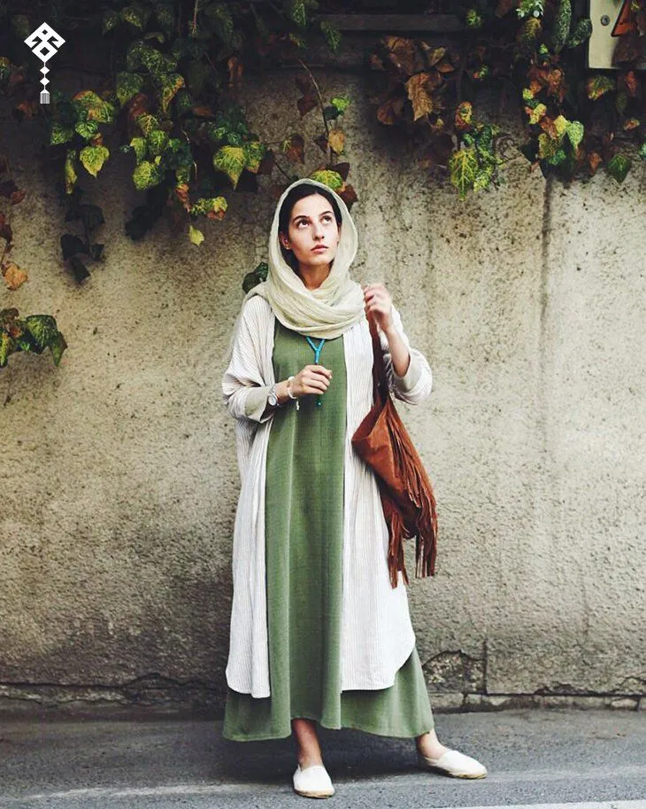 13 Wajah Fashion Hijab Wanita di Iran. Salah Kalau Pikir Mereka Selalu Serba Cadaran 25