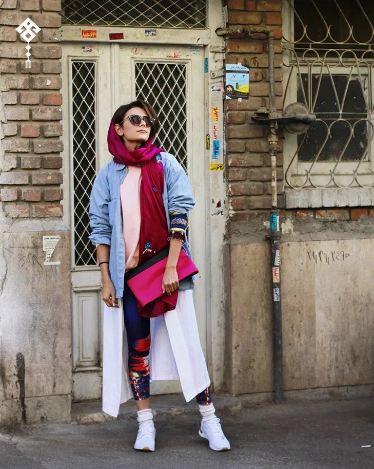 13 Wajah Fashion Hijab Wanita di Iran. Salah Kalau Pikir Mereka Selalu Serba Cadaran 20