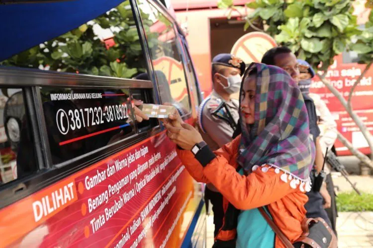Buat Kamu yang Terus Bertanya Kenapa Uang Baru Tak Muncul-Muncul Juga, Ini 3 Alasannya 8